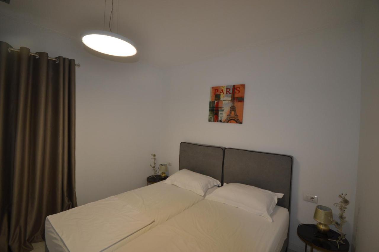 Luxury Penthouse B&E Apartamento Sarandë Exterior foto