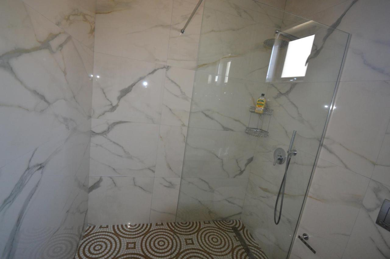 Luxury Penthouse B&E Apartamento Sarandë Exterior foto