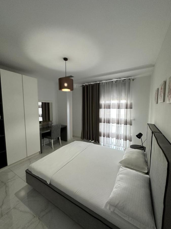 Luxury Penthouse B&E Apartamento Sarandë Exterior foto