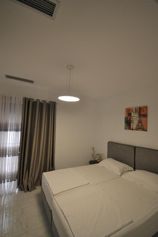 Luxury Penthouse B&E Apartamento Sarandë Exterior foto